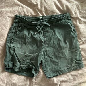 Todd Snyder black shorts, men’s.
